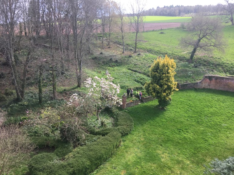 3a. Photo 31-03-2017, 12 55 04